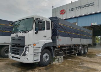 Xe tải UD Quester 280HP 3 Chân – 14.5 Tấn -Thùng Mui Bạt